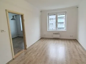 Pronájem bytu 2+kk, Plzeň, Koterovská, 44 m2