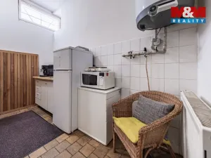 Pronájem obchodního prostoru, Praha - Horní Počernice, Tlustého, 223 m2