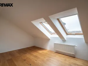 Pronájem bytu 3+kk, Praha - Nové Město, Masarykovo nábřeží, 130 m2