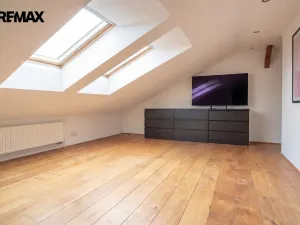 Pronájem bytu 3+kk, Praha - Nové Město, Masarykovo nábřeží, 130 m2