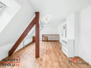 Prodej bytu 4+1, Holýšov, 86 m2