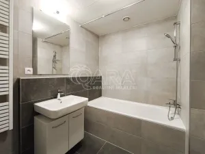 Pronájem bytu 2+kk, Praha, Azzoniho, 51 m2