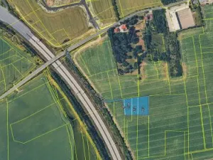 Prodej podílu pole, Zlatníky-Hodkovice, 1520 m2