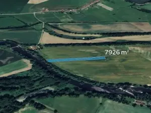 Prodej podílu pole, Štěkeň, 1981 m2