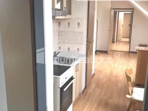 Pronájem bytu 2+1, Praha - Kobylisy, Zenklova, 50 m2