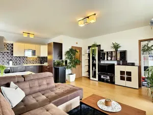 Prodej bytu 3+kk, Olomouc - Neředín, Okružní, 66 m2