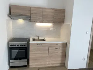 Pronájem bytu 2+kk, Liberec, Vackova, 44 m2