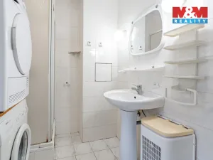 Prodej bytu 3+1, České Budějovice - České Budějovice 3, Neplachova, 70 m2