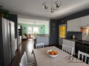 Prodej rodinného domu, Dešná, 232 m2