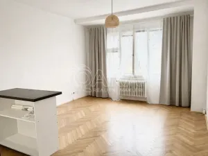 Pronájem bytu 2+kk, Praha - Nové Město, Na slupi, 50 m2