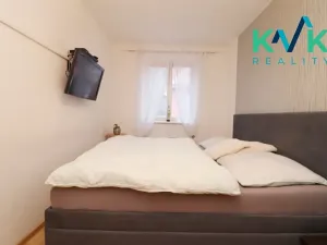 Prodej bytu 3+1, Karlovy Vary, I. P. Pavlova, 83 m2