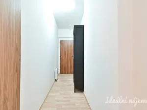 Pronájem bytu 1+kk, Brno - Zábrdovice, Stará, 32 m2