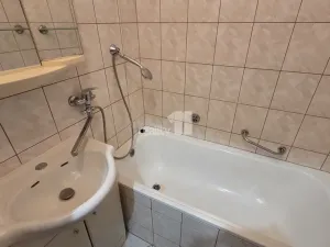 Prodej bytu 2+1, Kynšperk nad Ohří, Jana Nerudy, 52 m2