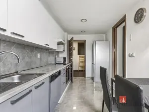 Prodej bytu 3+1, Trutnov - Poříčí, Voletinská, 61 m2