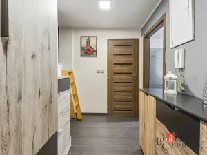 Prodej bytu 3+1, Trutnov - Poříčí, Voletinská, 61 m2