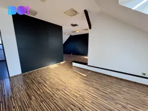 Pronájem kanceláře, Karviná, Rudé armády, 92 m2