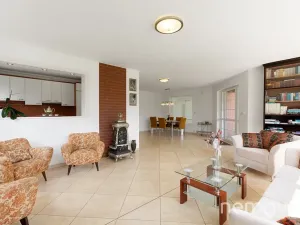 Prodej vily, Křížkový Újezdec, 412 m2