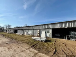 Prodej výrobních prostor, Nosislav, 1980 m2