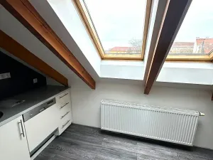 Pronájem bytu 2+kk, Praha - Libeň, Zenklova, 48 m2