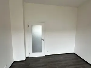 Pronájem bytu 2+kk, Praha - Libeň, Zenklova, 48 m2