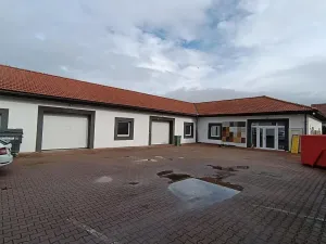 Pronájem skladu, Praha - Březiněves, Na hlavní, 331 m2