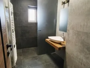 Pronájem skladu, Praha - Březiněves, Na hlavní, 331 m2