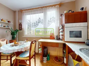 Prodej bytu 2+1, Děčín, Oblouková, 61 m2