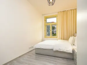 Pronájem bytu 2+kk, Praha - Vršovice, Košická, 36 m2