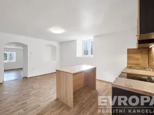 Prodej rodinného domu, Proseč, 200 m2