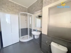 Pronájem obchodního prostoru, Jesenice, Budějovická, 79 m2