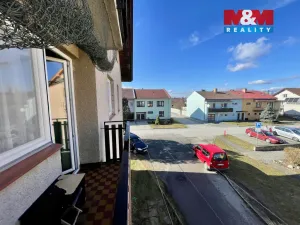 Prodej bytu 3+1, Dynín, 70 m2