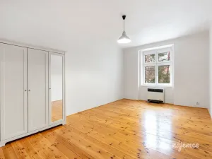 Pronájem bytu 2+1, Praha - Nusle, Na Jezerce, 49 m2