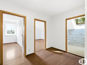 Prodej vícegeneračního domu, Koryta, 232 m2