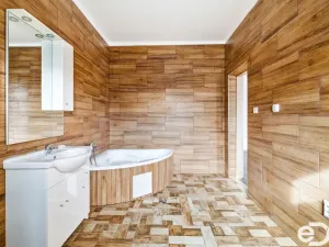 Prodej vícegeneračního domu, Koryta, 232 m2