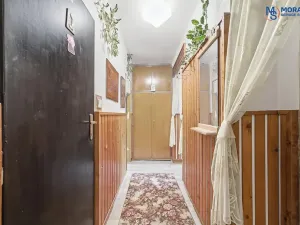 Prodej bytu 3+1, Maletín, 56 m2