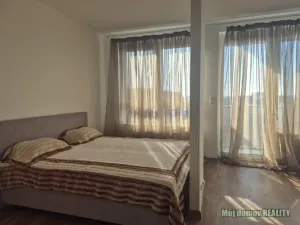 Pronájem bytu 1+kk, Praha - Dolní Měcholupy, Honzíkova, 41 m2