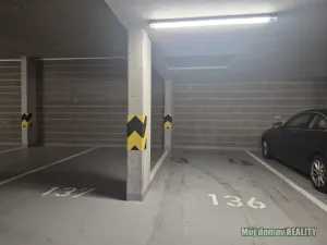 Pronájem bytu 1+kk, Praha - Dolní Měcholupy, Honzíkova, 41 m2