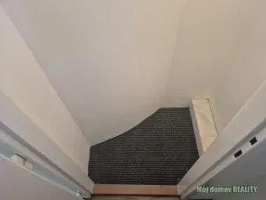 Pronájem bytu 1+kk, Praha - Smíchov, Stroupežnického, 30 m2