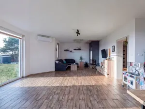 Prodej rodinného domu, Běrunice, Spojovací, 140 m2