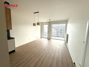 Pronájem bytu 2+kk, Kladno, Ke křížku, 51 m2
