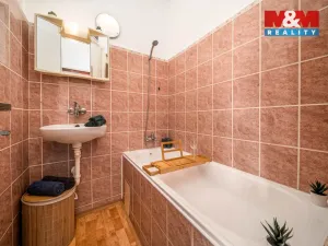 Prodej bytu 1+1, Hradec Králové - Pražské Předměstí, Gočárova třída, 41 m2