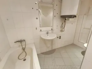 Prodej bytu 2+kk, Praha - Žižkov, Žerotínova, 53 m2