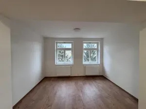 Pronájem bytu 1+kk, Praha - Střešovice, Na Petynce, 39 m2