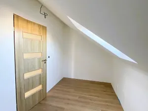 Prodej rodinného domu, Klíčany, Báštěcká, 265 m2