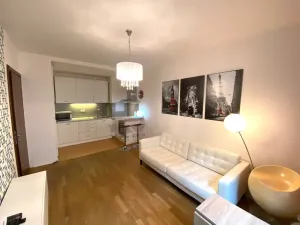 Prodej bytu 2+kk, Karlovy Vary, Jateční, 40 m2