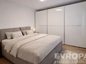 Prodej bytu 3+1, Nehvizdy, Gabčíkova, 68 m2