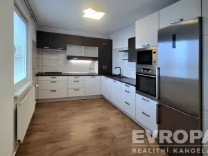 Prodej bytu 3+1, Nehvizdy, Gabčíkova, 68 m2