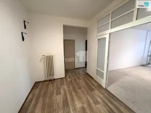 Pronájem bytu 2+1, Praha - Vršovice, U vršovického nádraží, 75 m2