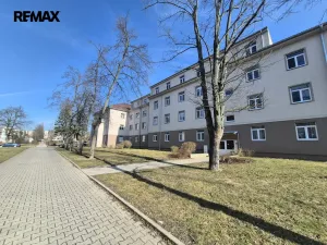 Pronájem bytu 2+kk, Milovice, Slepá, 51 m2