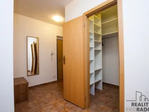 Pronájem bytu 2+kk, Praha, Benická, 80 m2
